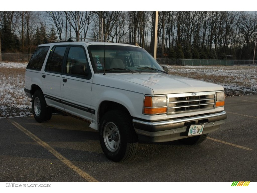 1994 Explorer XLT 4x4 - Oxford White / Tan photo #1