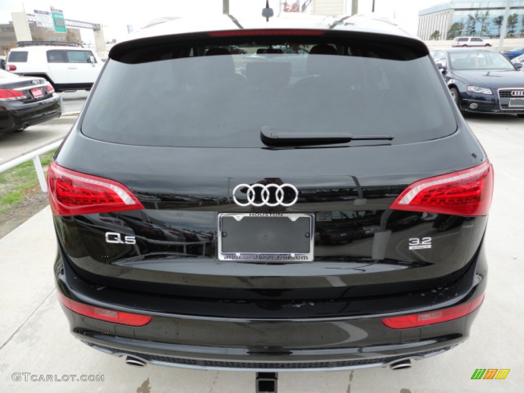 2012 Q5 3.2 FSI quattro - Brilliant Black / Black photo #4