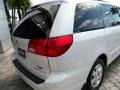 2005 Natural White Toyota Sienna XLE  photo #17