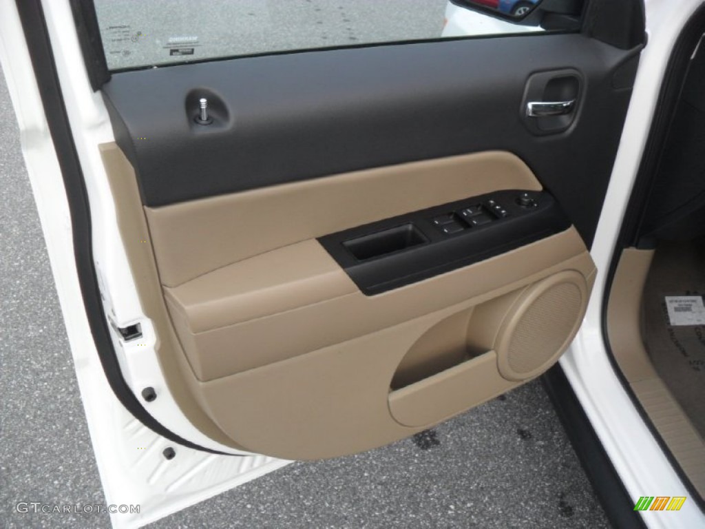 2012 Jeep Patriot Sport Dark Slate Gray/Light Pebble Beige Door Panel Photo #58894248