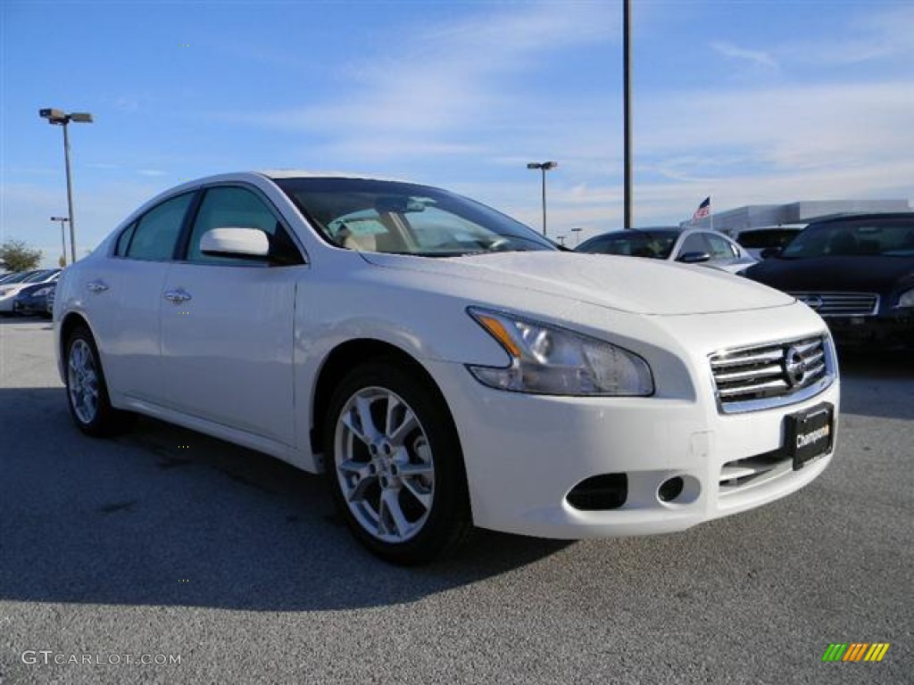 2012 Maxima 3.5 S - Winter Frost White / Cafe Latte photo #3