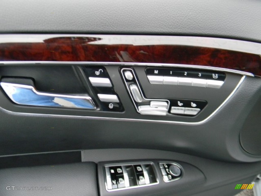 2011 Mercedes-Benz S 400 Hybrid Sedan Controls Photo #58896477
