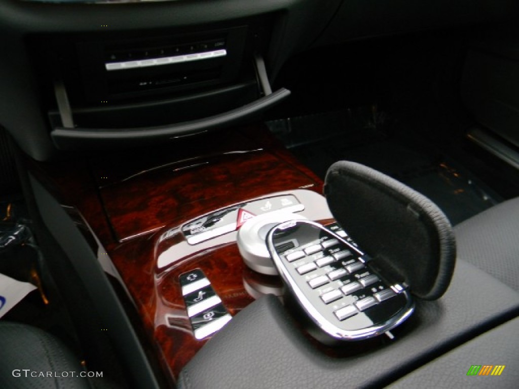 2011 Mercedes-Benz S 400 Hybrid Sedan Controls Photo #58896486