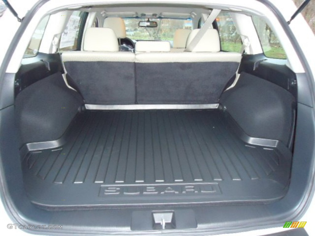 2012 Subaru Outback 2.5i Trunk Photo #58898529