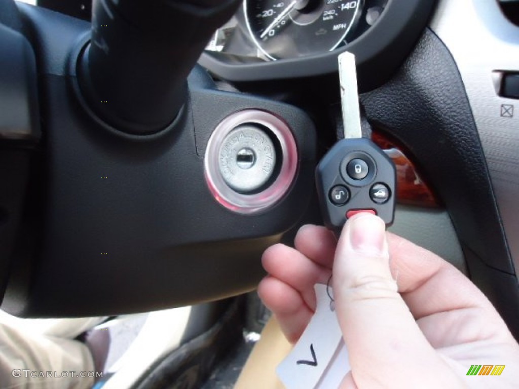 2012 Subaru Legacy 2.5i Limited Keys Photos