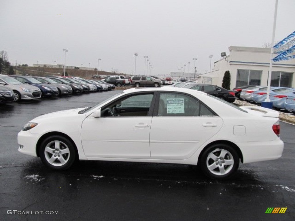 2005 Camry SE - Super White / Taupe photo #7