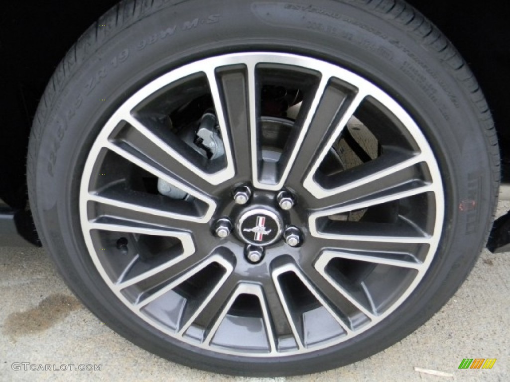 2012 Ford Mustang GT Premium Coupe Wheel Photo #58903860