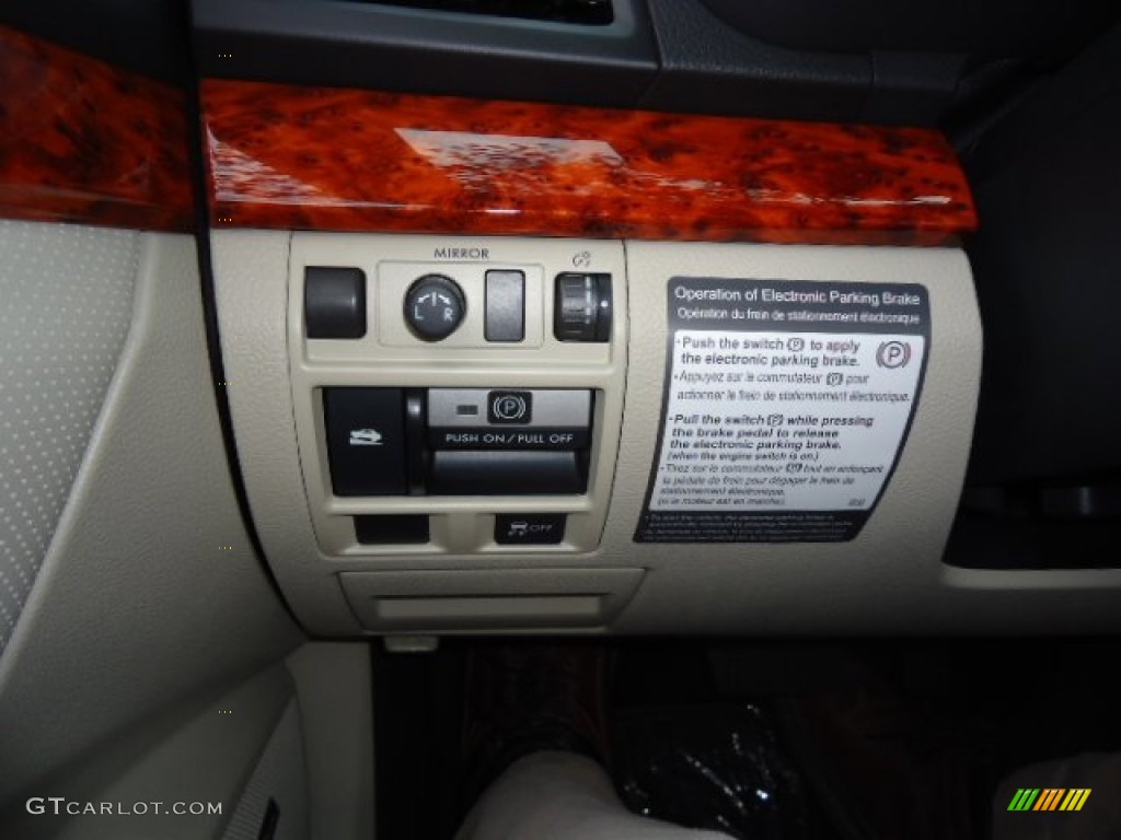 2012 Subaru Outback 3.6R Limited Controls Photo #58904178