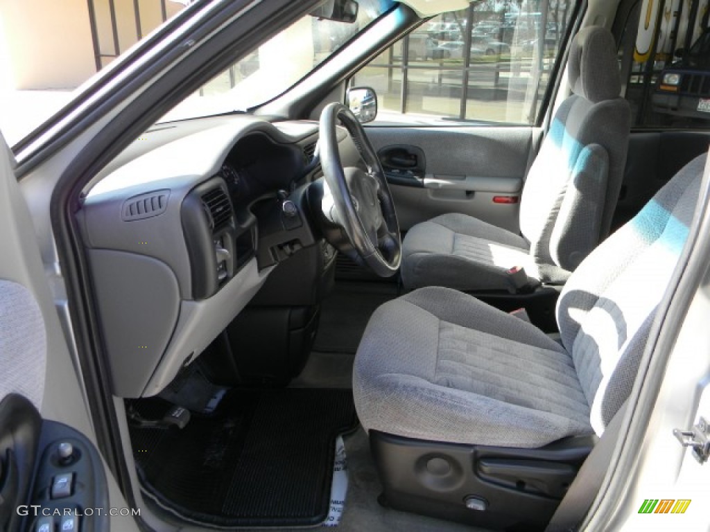 Gray Interior 2002 Pontiac Montana Standard Montana Model Photo #58905166