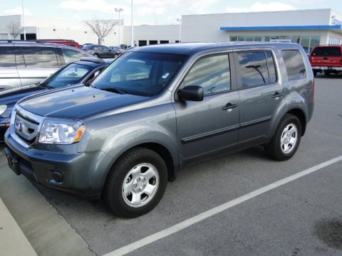 2010 Honda Pilot LX Data, Info and Specs