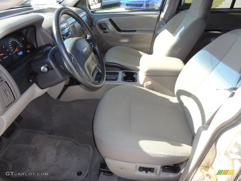 2004 Grand Cherokee Laredo - Light Pewter Metallic / Taupe photo #4