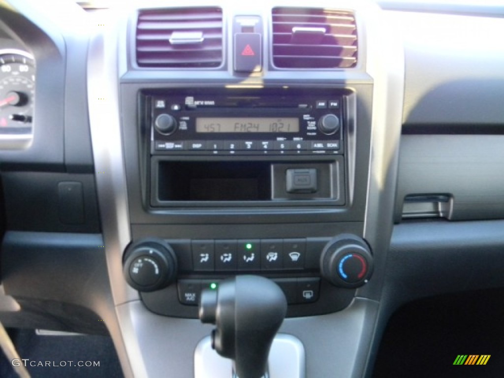 2009 Honda CR-V LX Controls Photo #58907653