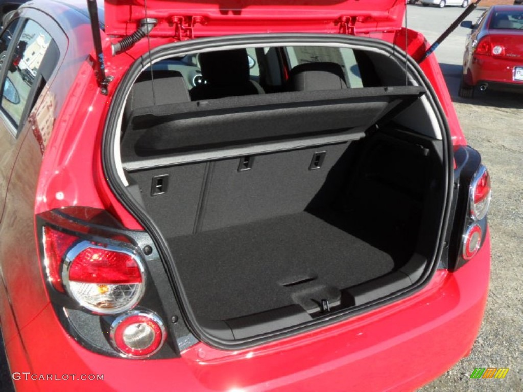 2012 Sonic LT Hatch - Victory Red / Jet Black/Dark Titanium photo #18