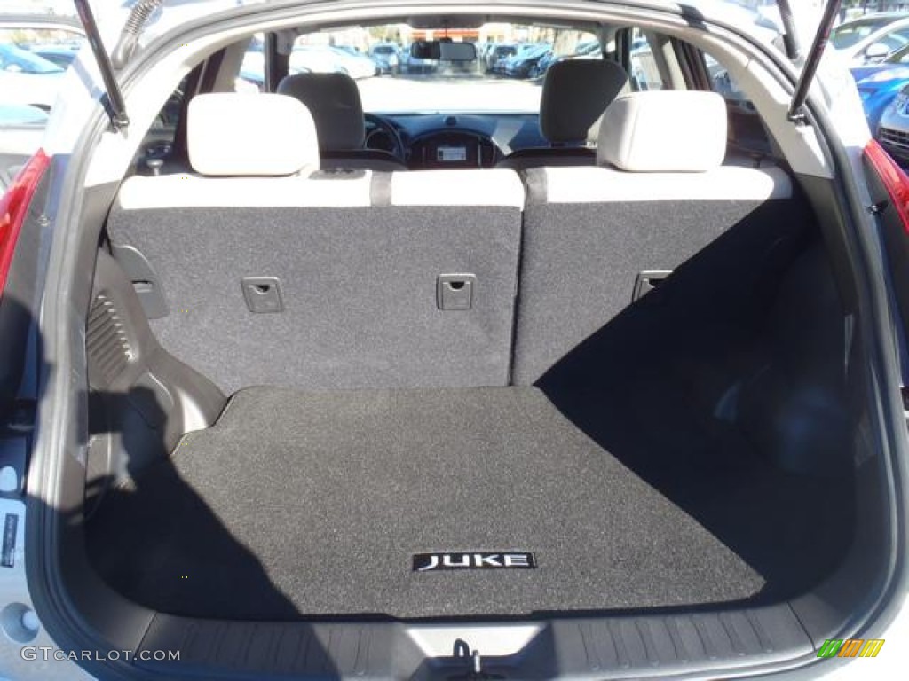 2012 Nissan Juke SV Trunk Photo #58911290