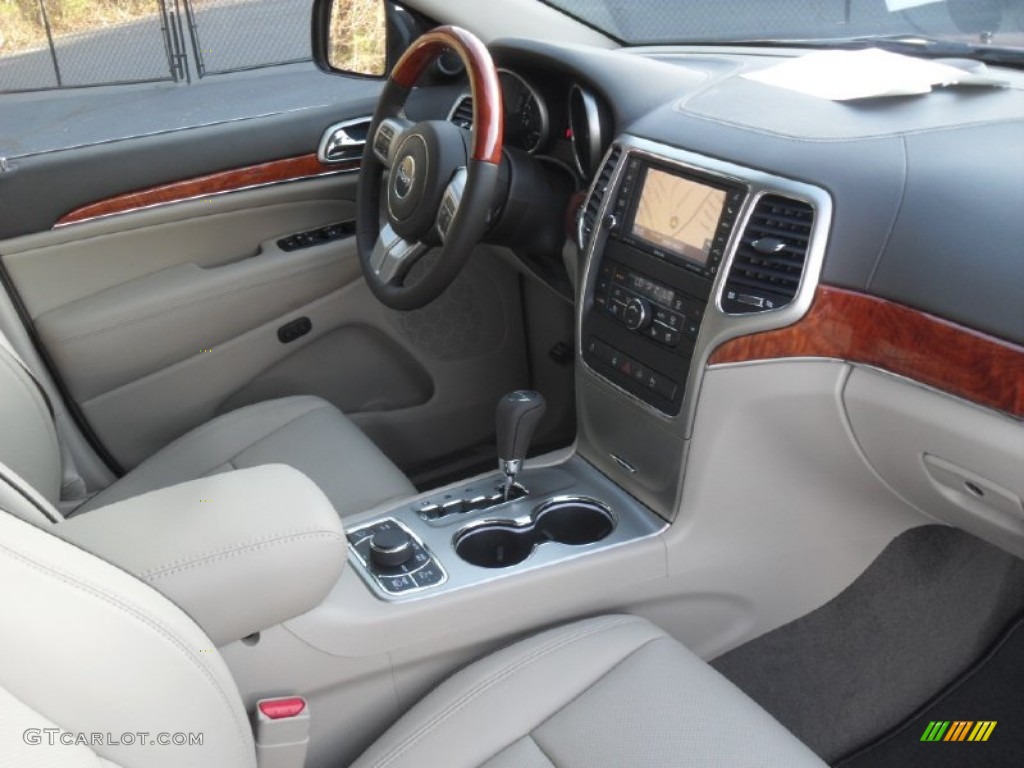 Dark Frost Beige/Light Frost Beige Interior 2012 Jeep Grand Cherokee Overland 4x4 Photo #58912526