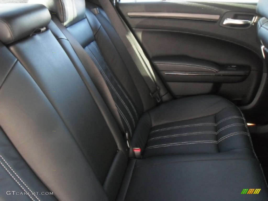 2012 300 S V6 - Bright Silver Metallic / Black photo #21