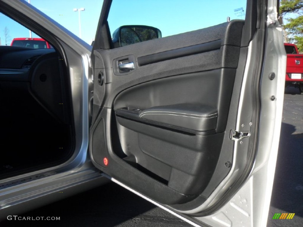 2012 300 S V6 - Bright Silver Metallic / Black photo #25