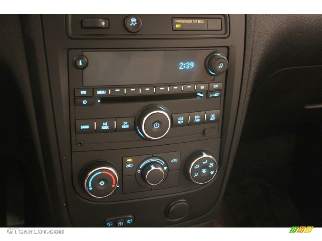 2010 Chevrolet HHR LT Controls Photo #58913530
