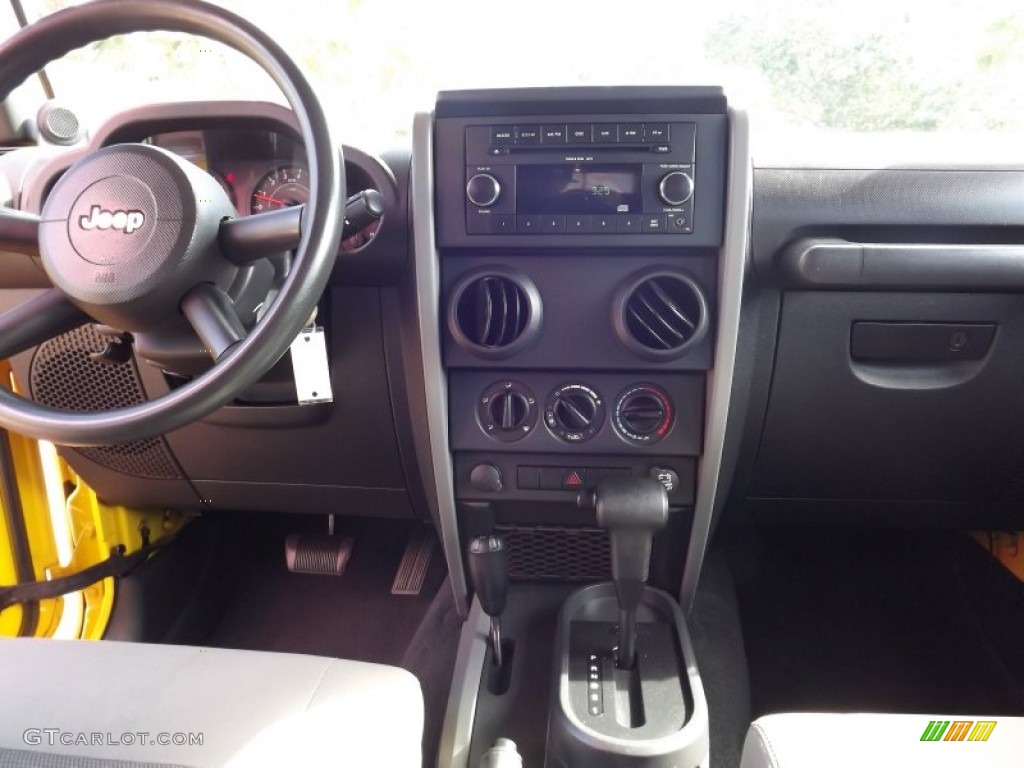 2009 Wrangler Unlimited X 4x4 - Detonator Yellow / Dark Slate Gray/Medium Slate Gray photo #10