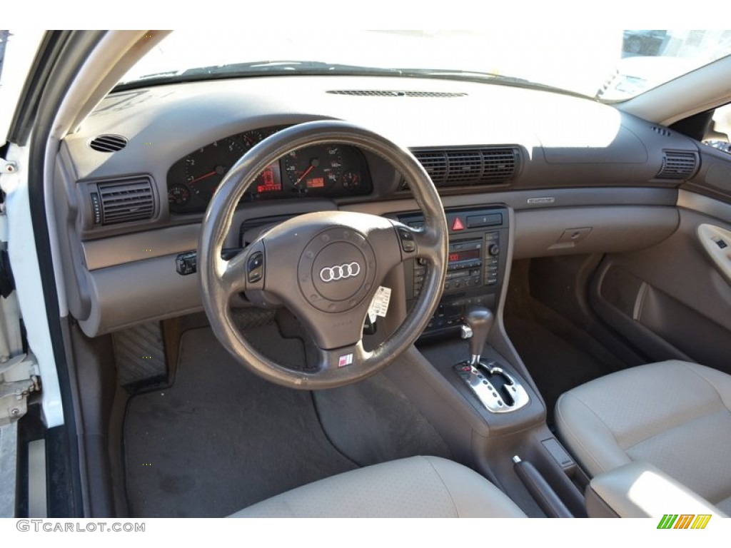 2001 A4 1.8T quattro Sedan - Casablanca White / Ecru/Onyx photo #11
