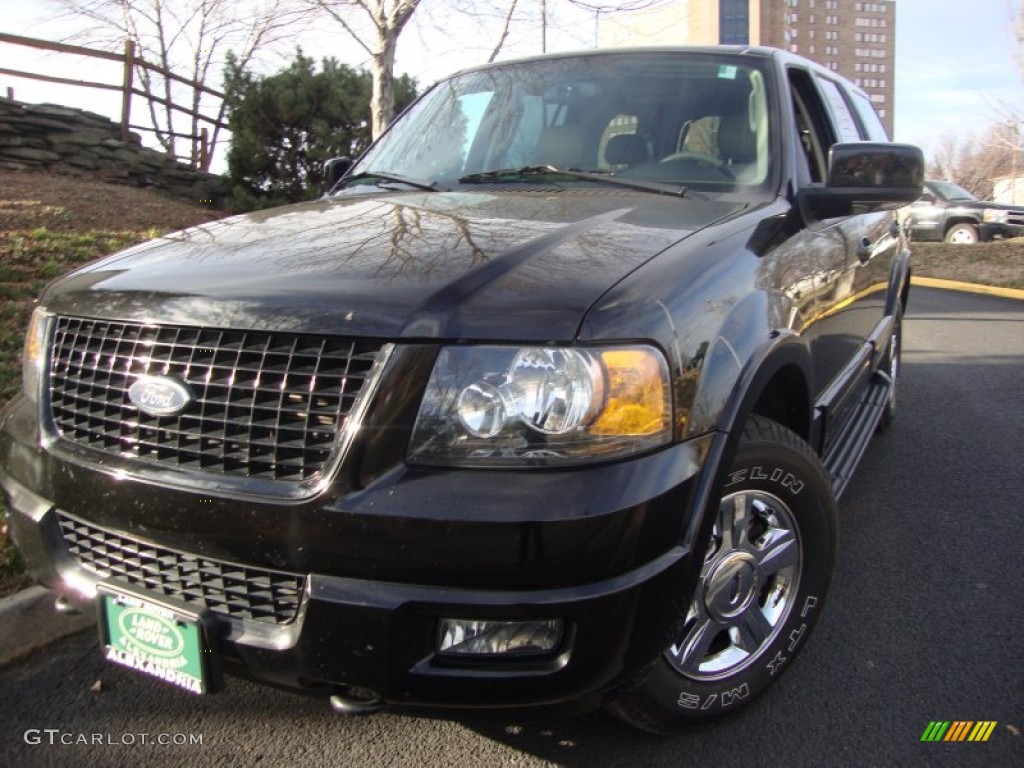 2005 Expedition Limited 4x4 - Black Clearcoat / Medium Parchment photo #1