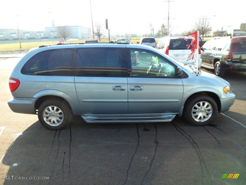 2003 Town & Country LX - Butane Blue Pearl / Taupe photo #2