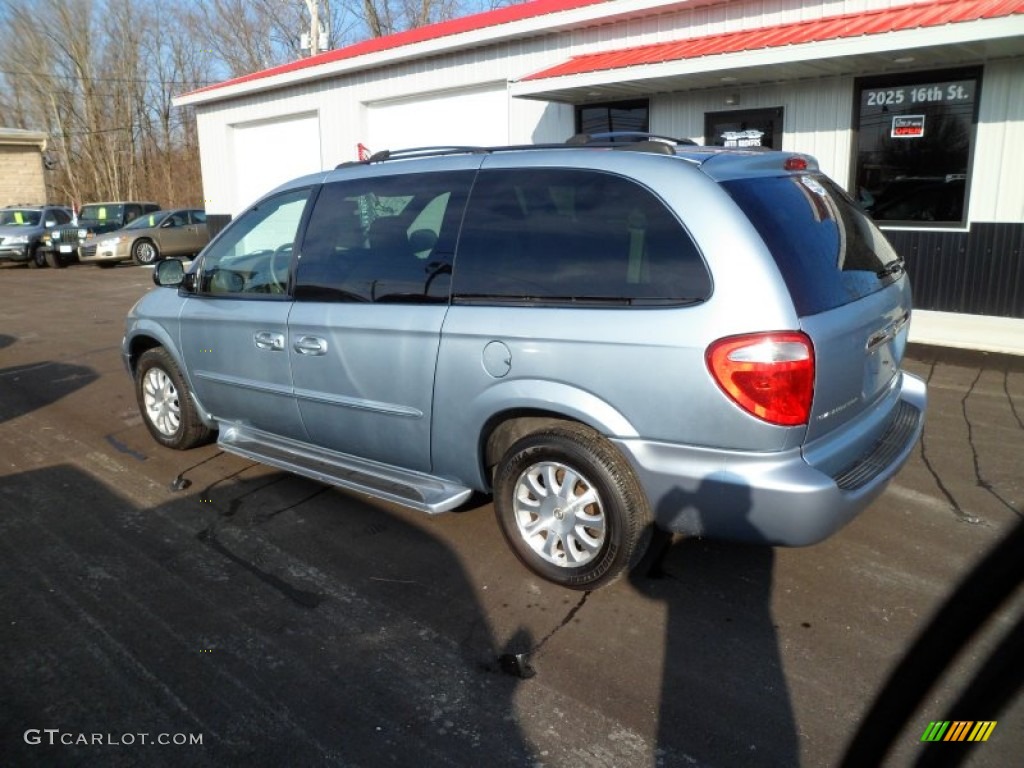 2003 Town & Country LX - Butane Blue Pearl / Taupe photo #8