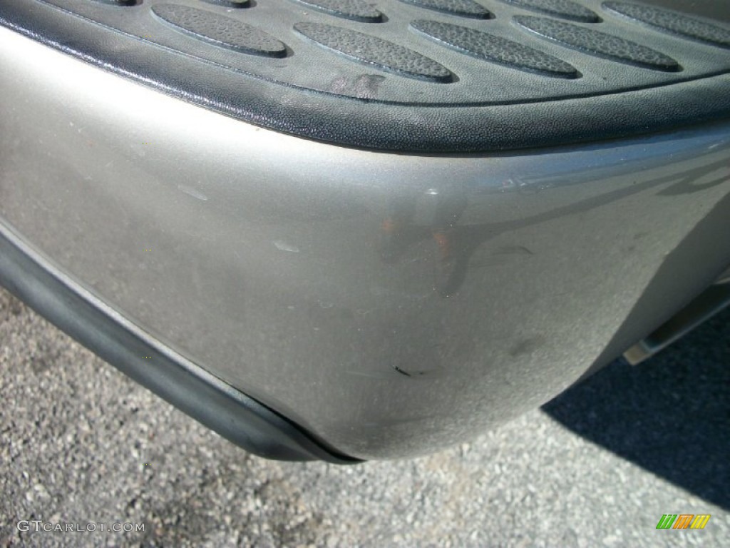 2004 Yukon Denali AWD - Silver Birch Metallic / Stone Gray photo #35