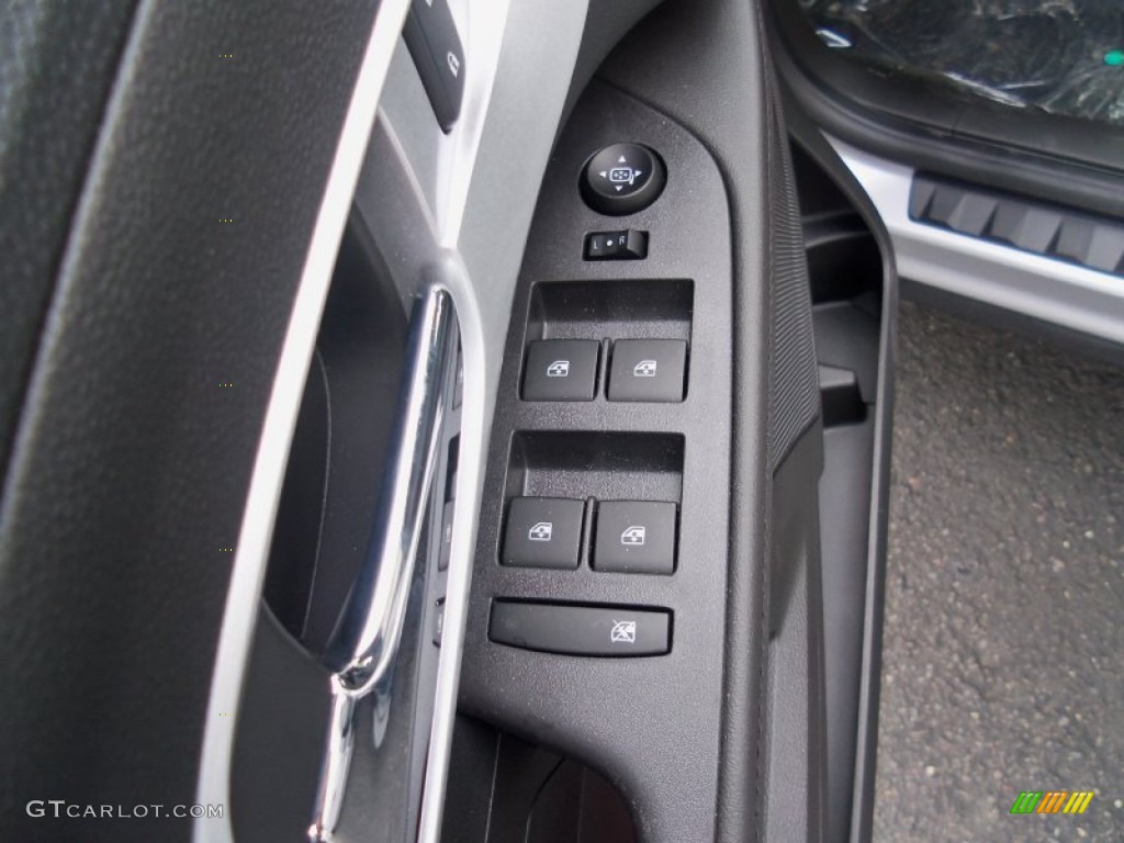 2012 Chevrolet Equinox LS AWD Controls Photo #58930764
