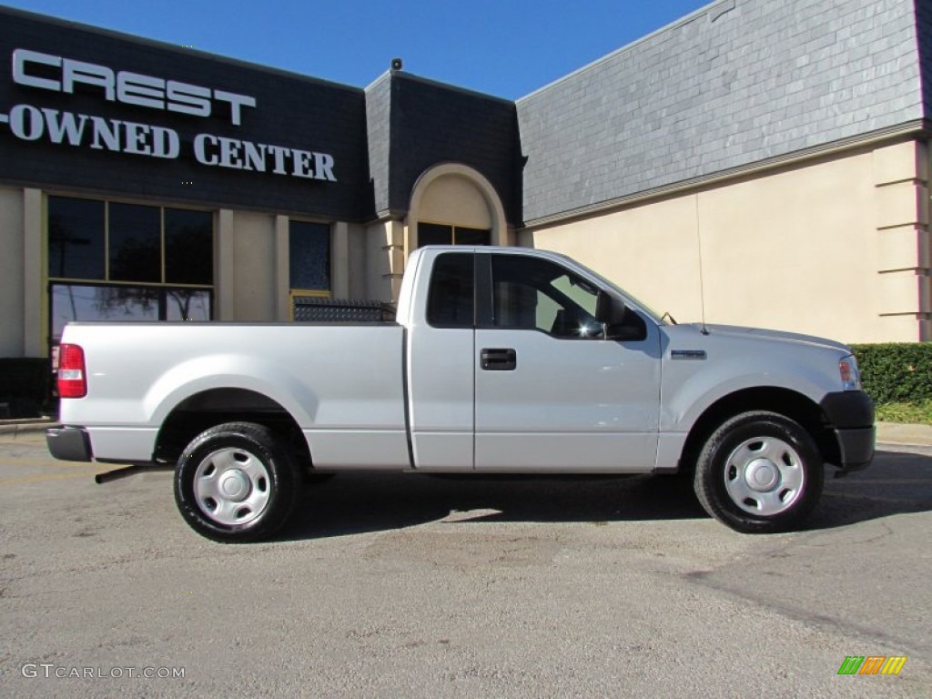 2005 F150 XL Regular Cab - Silver Metallic / Medium Flint Grey photo #5