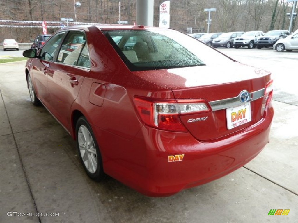 2012 Camry Hybrid XLE - Barcelona Red Metallic / Ivory photo #4