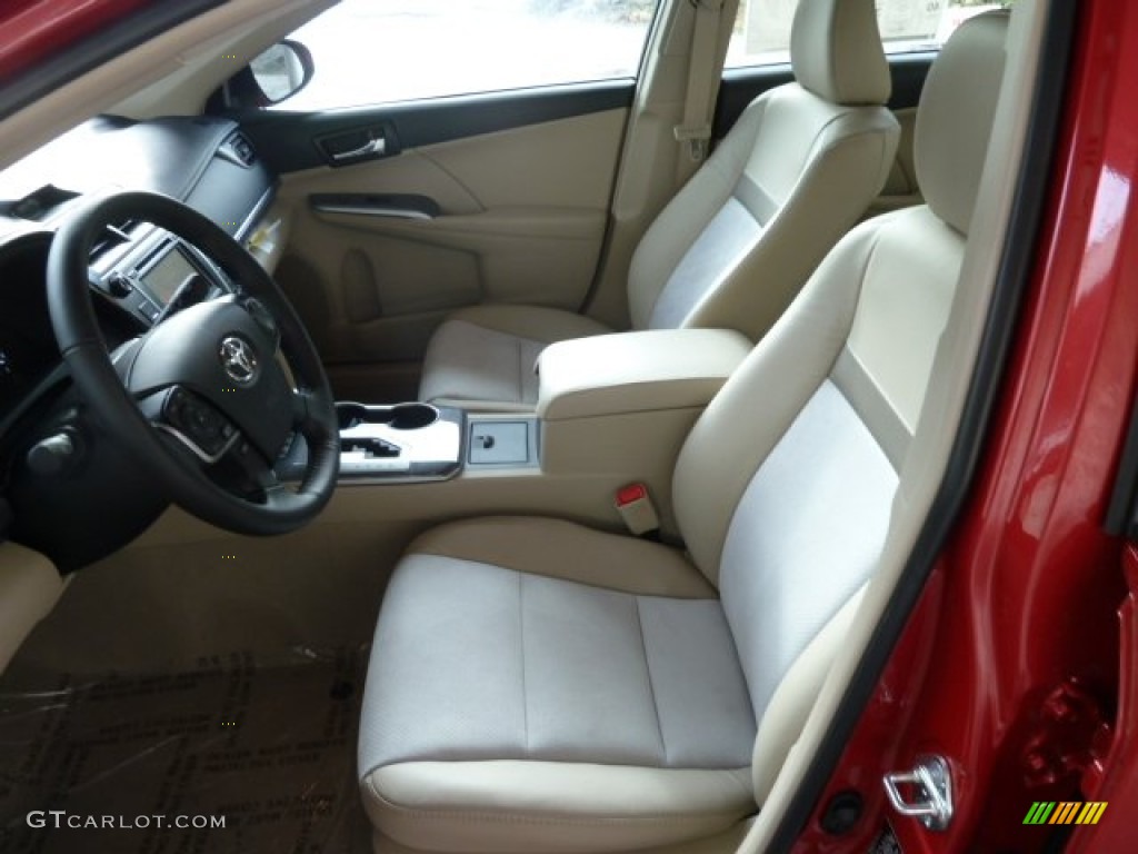 2012 Barcelona Red Metallic Toyota Camry Hybrid Xle