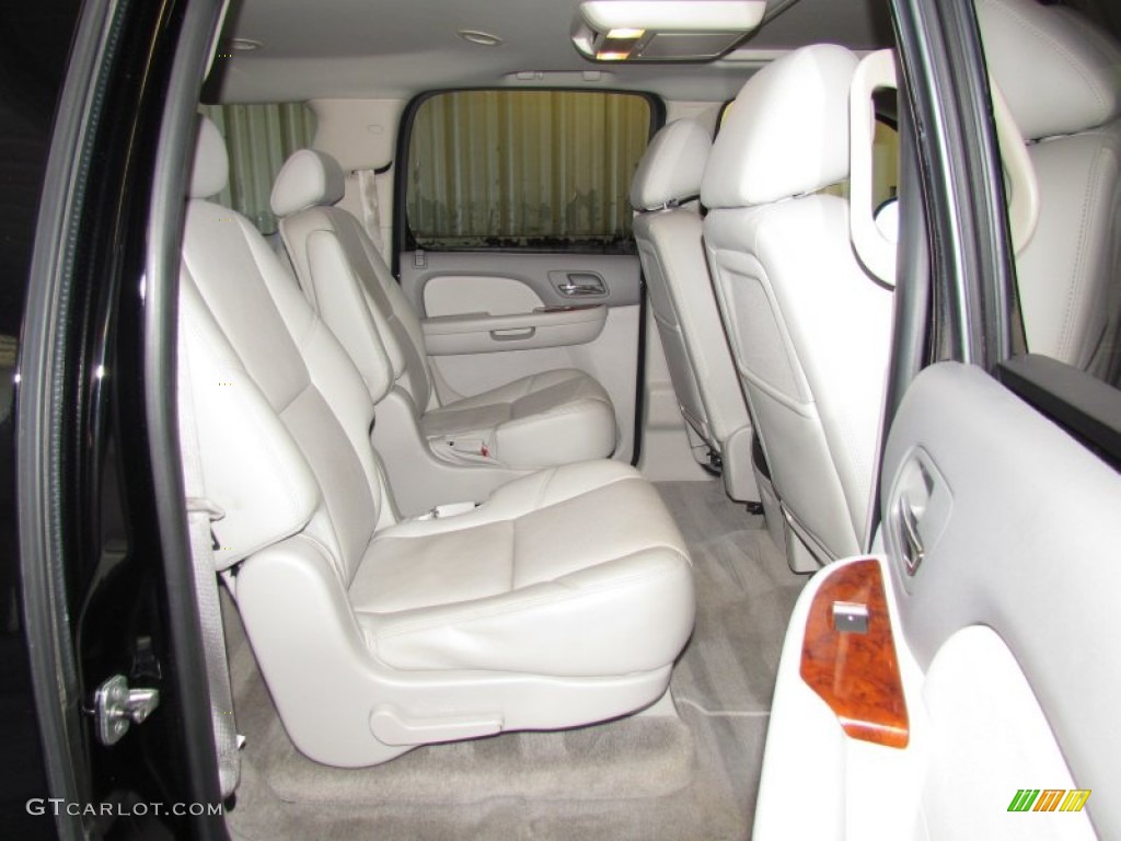 Ebony Interior 2010 Chevrolet Suburban LTZ Photo #58934061
