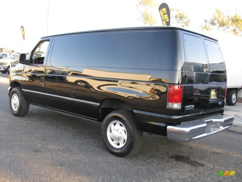 2007 E Series Van E250 Cargo - Black / Medium Flint Grey photo #4