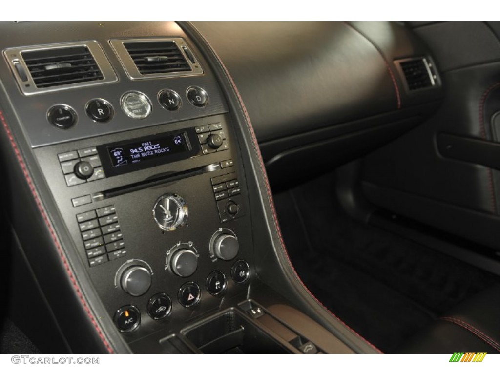 2007 Aston Martin V8 Vantage Coupe Controls Photo #58935220