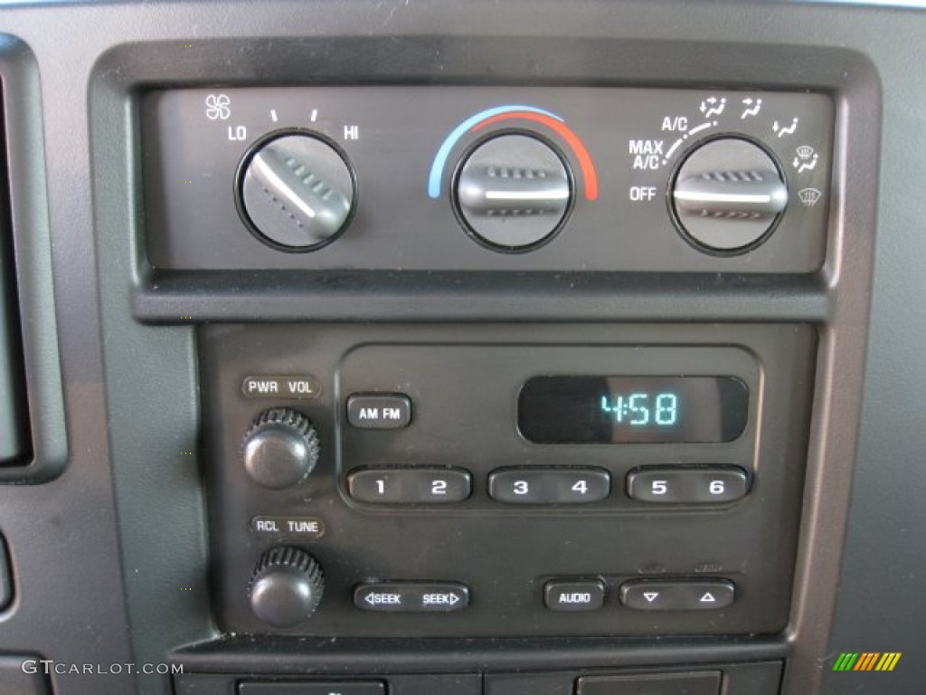 2006 Chevrolet Express LS 3500 Passenger van Controls Photos