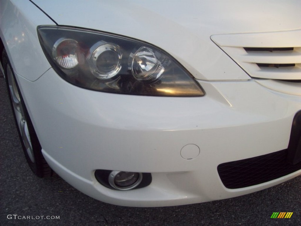 2004 MAZDA3 s Hatchback - Rally White / Black/Red photo #8