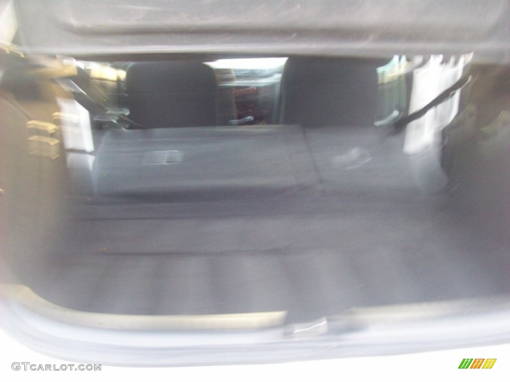 2004 MAZDA3 s Hatchback - Rally White / Black/Red photo #25