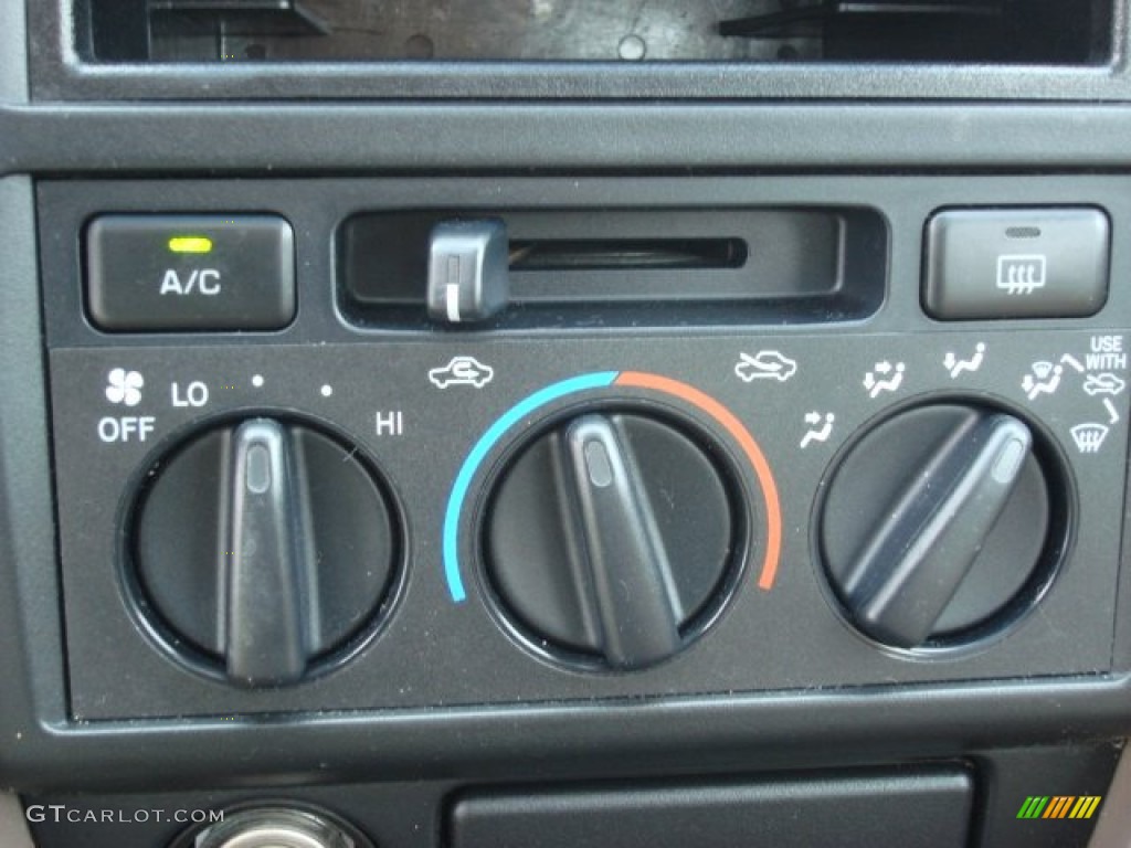 1999 Toyota Camry XLE V6 Controls Photos