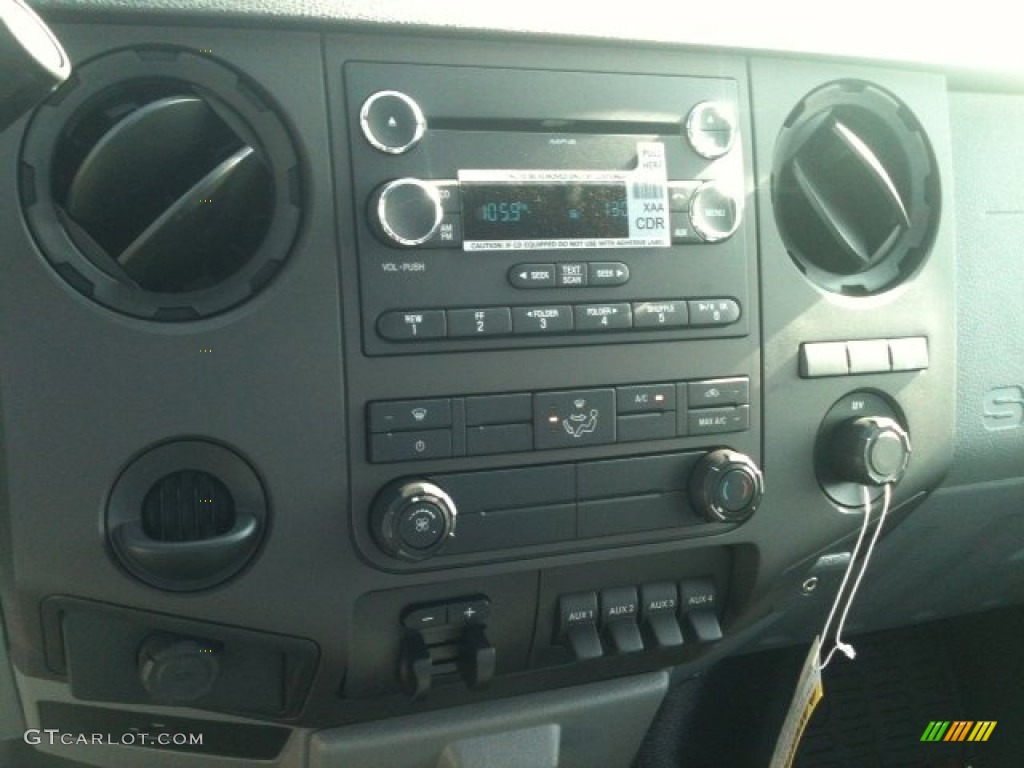 2012 Ford F350 Super Duty XL Regular Cab Chassis Controls Photo #58937979