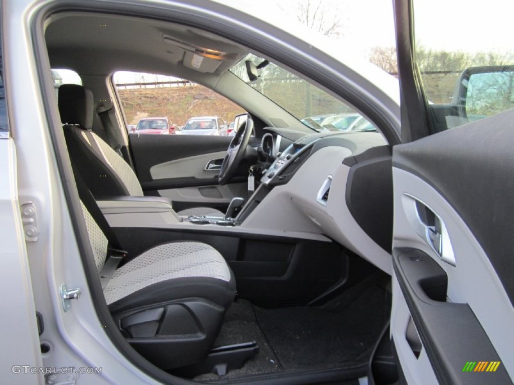 2010 Equinox LS AWD - Silver Ice Metallic / Jet Black/Light Titanium photo #12