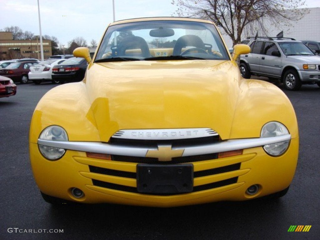 Slingshot Yellow 2004 Chevrolet SSR Standard SSR Model Exterior Photo #58941323