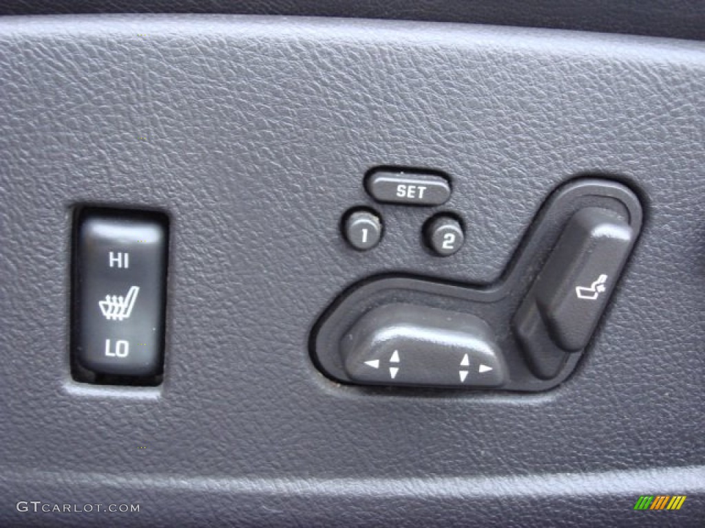 2004 Chevrolet SSR Standard SSR Model Controls Photo #58941438