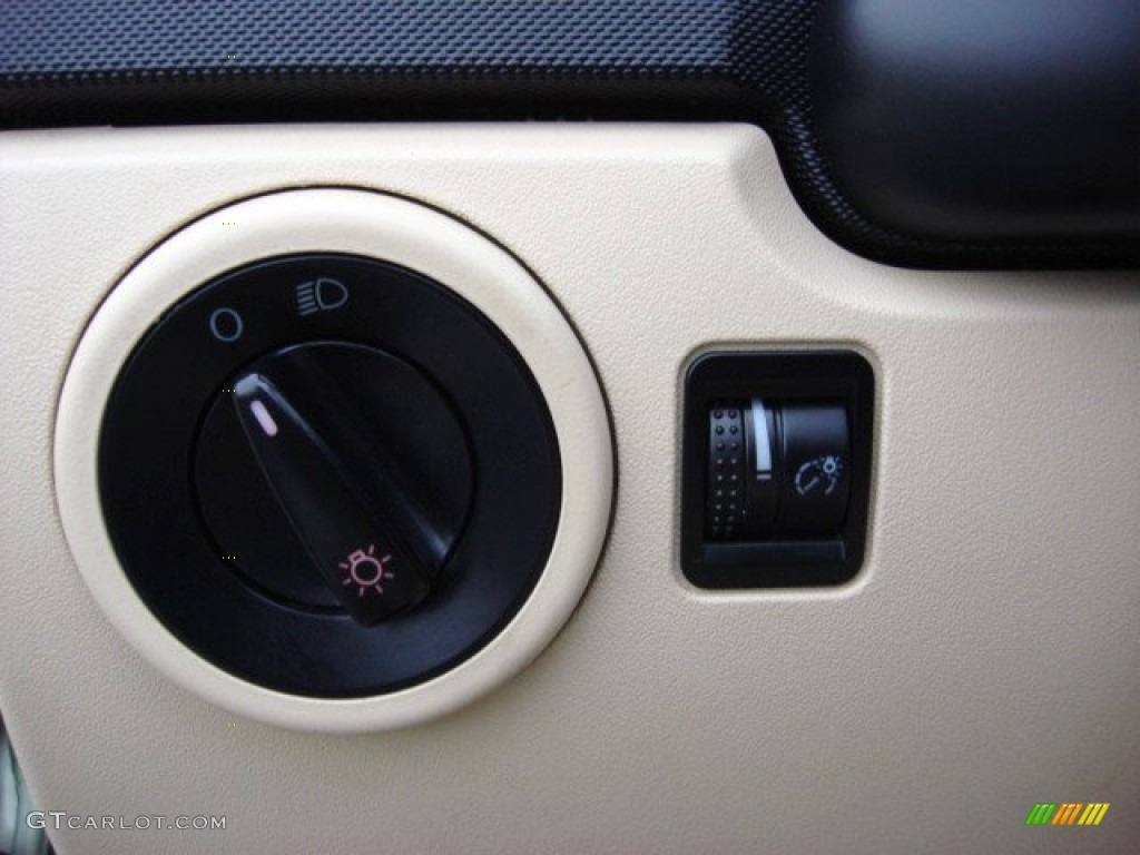 2007 New Beetle 2.5 Convertible - Gecko Green Metallic / Cream photo #18