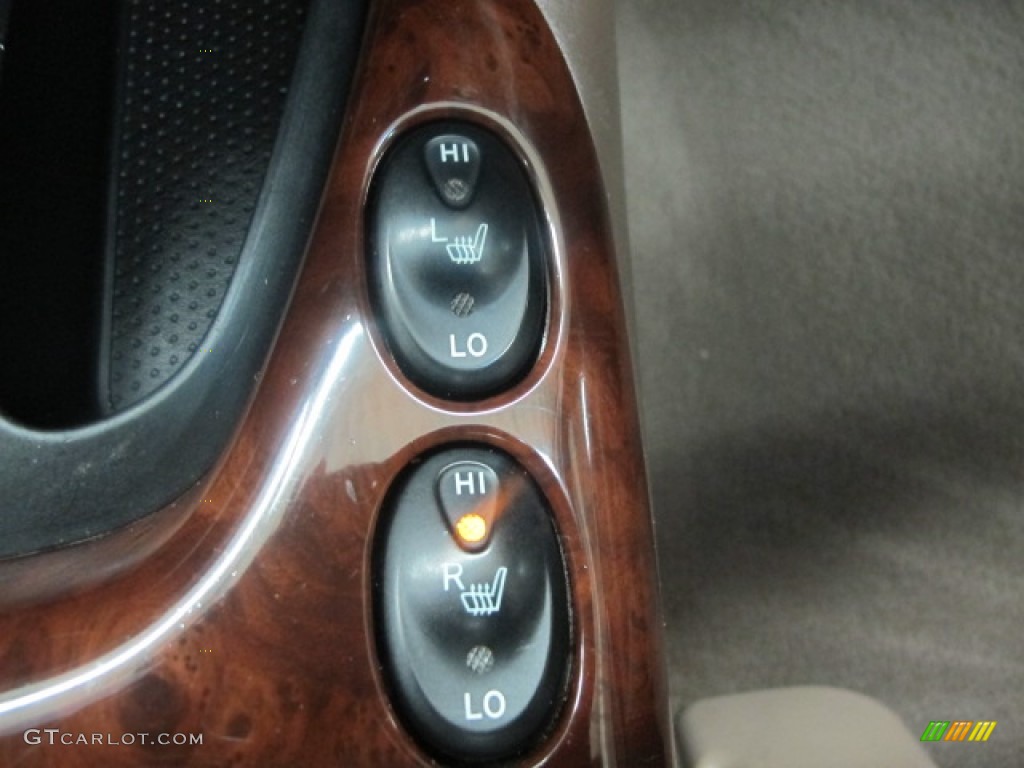 2003 Sequoia Limited 4WD - Natural White / Oak photo #36