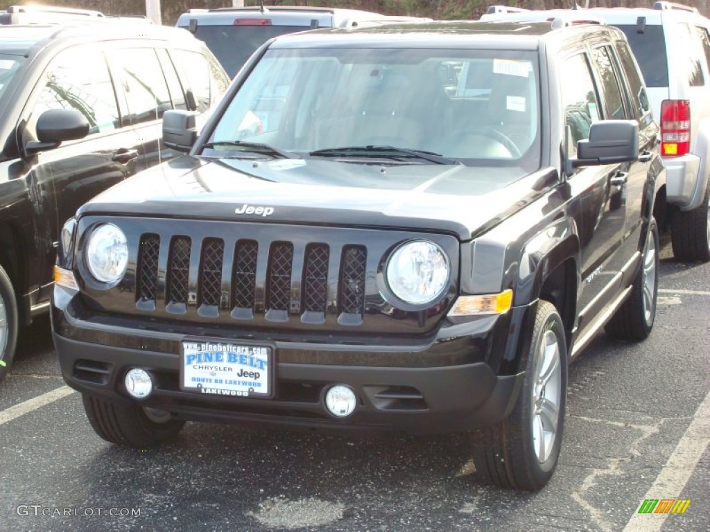 2012 Patriot Latitude 4x4 - Black / Dark Slate Gray/Light Pebble Beige photo #1