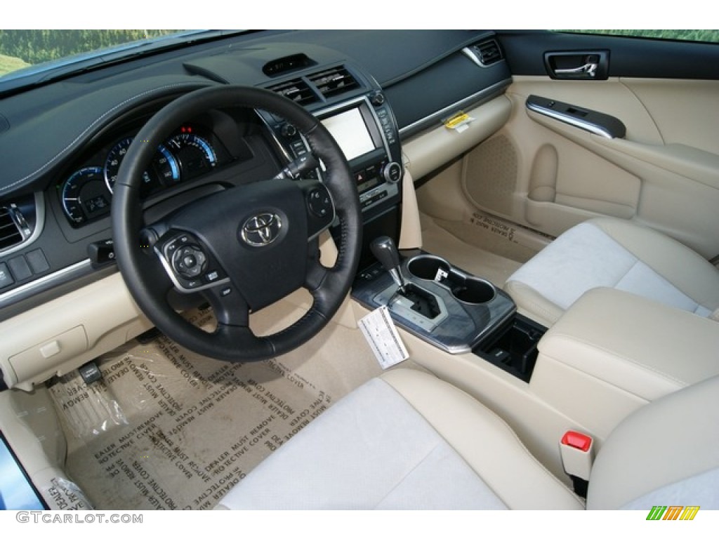Ivory Interior 2012 Toyota Camry Hybrid XLE Photo #58948410