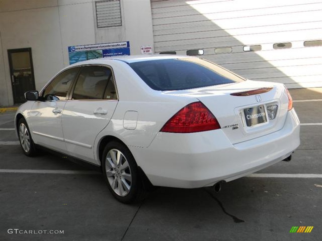 2007 Accord SE V6 Sedan - Taffeta White / Ivory photo #7