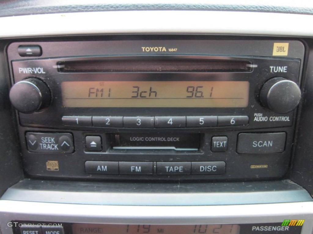 2004 4Runner SR5 4x4 - Natural White / Stone photo #26
