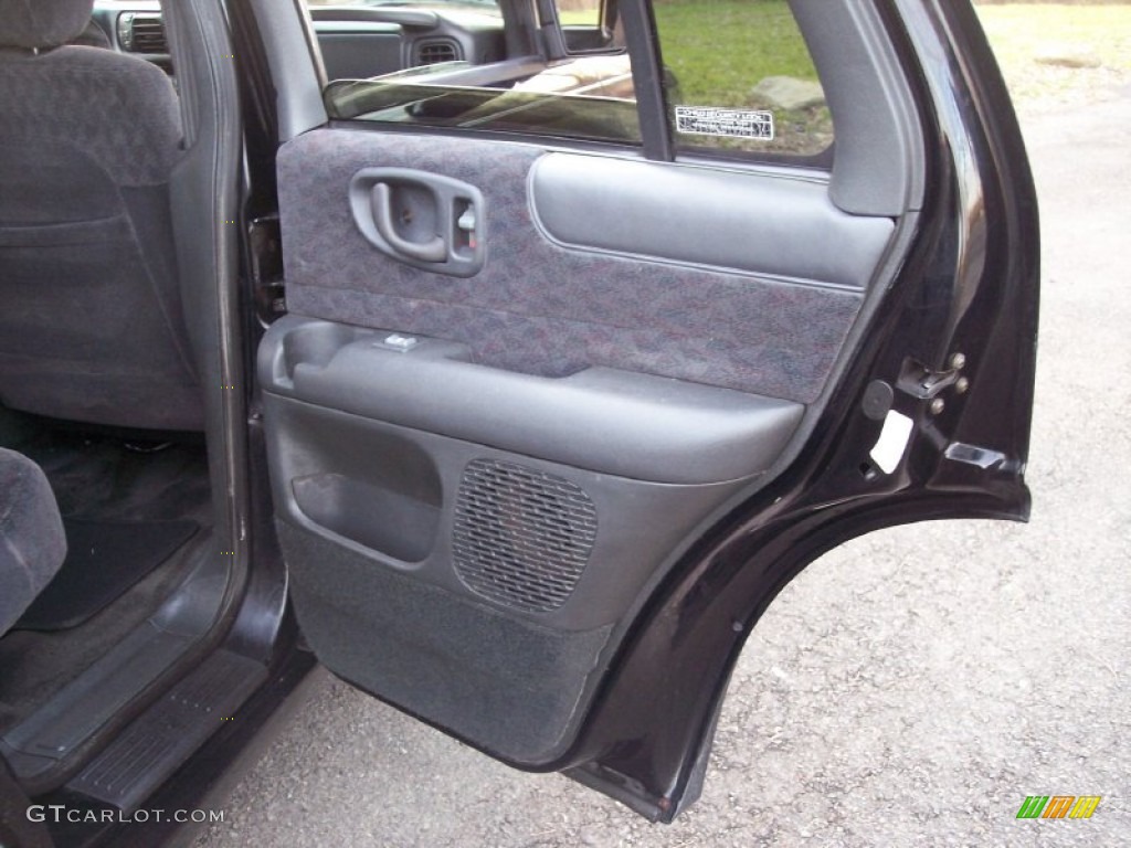 2000 Jimmy SLE 4x4 - Black Onyx / Graphite photo #37